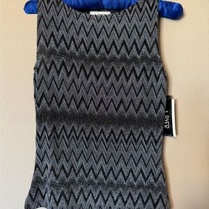 Sparkling Black and Gray Zigzag Sleeveless Top